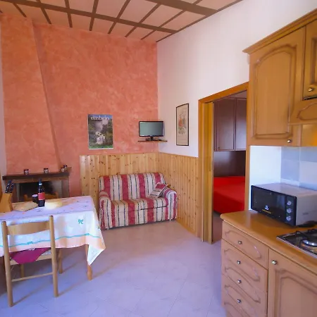 Borgo Tonino Rosso * Sellano