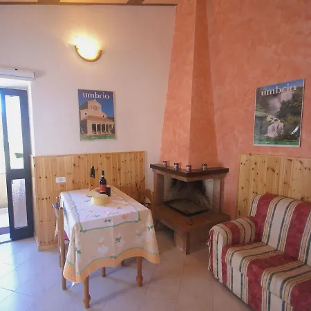 Borgo Tonino Rosso 度假居 Sellano